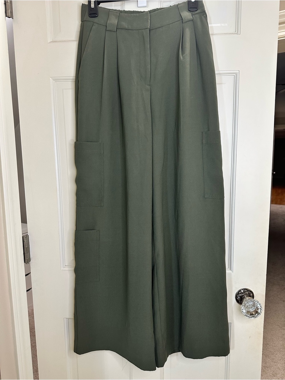 Wide-Leg Cargo Wide Leg Trousers in Olive Green size 0R
